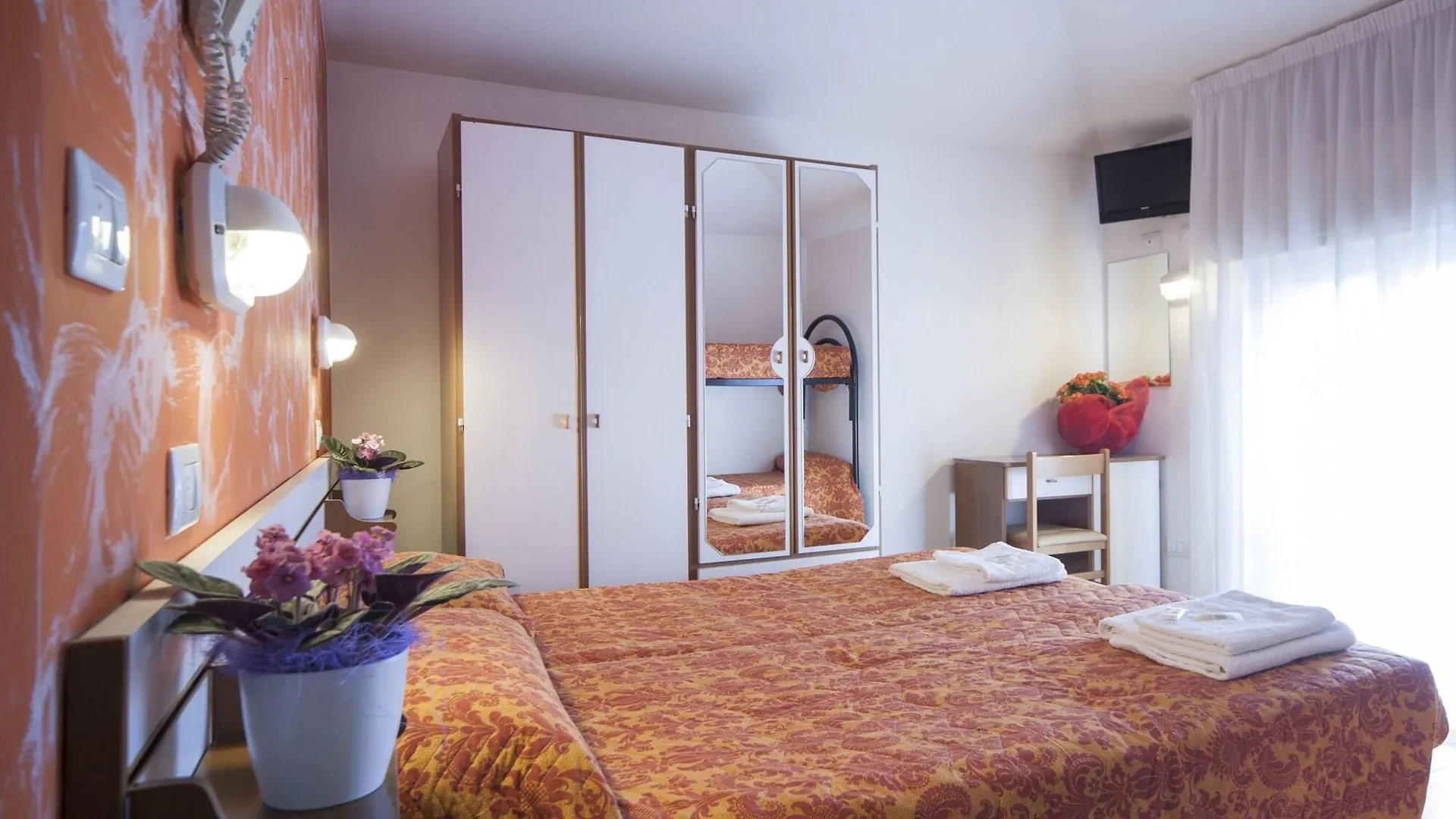 Luna Hotel Ρίμινι 3*,  Ιταλία